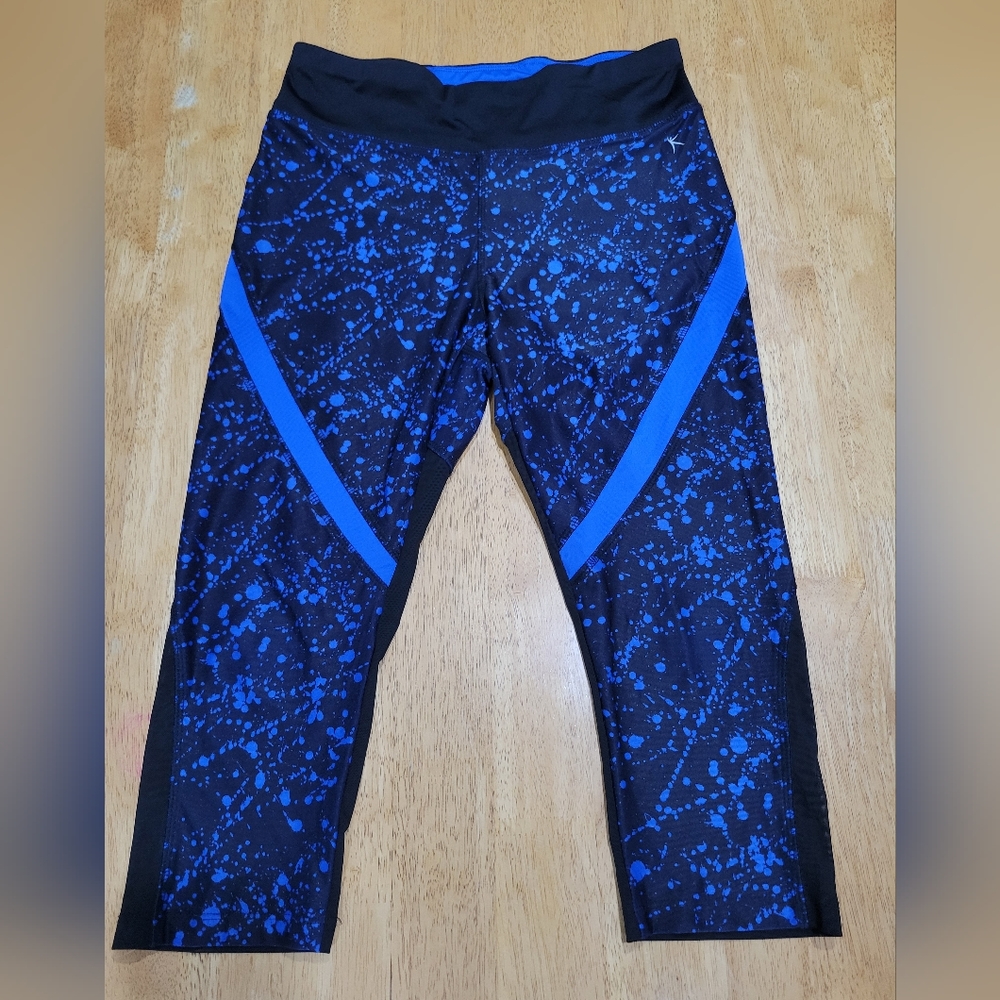 🔥 NWOT Danskin black and blue splatter mesh cropped capri leggings